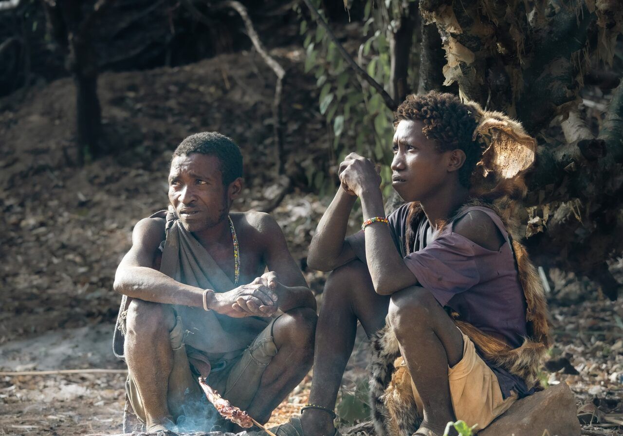 Honey, birds and fire: hunting with a honeyguide